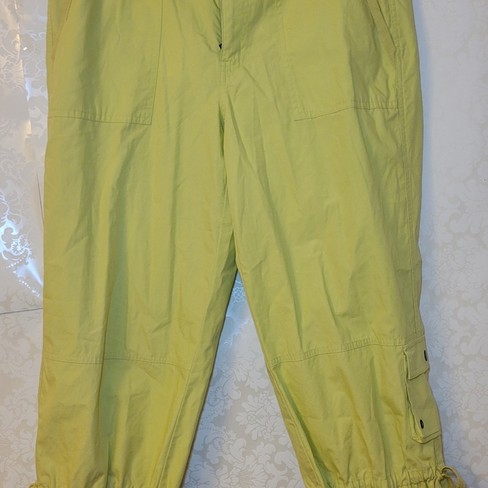 Sigrid Olsen Women's Capris in Light Green